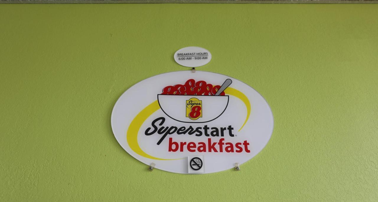 Super 8 By Wyndham Manassas Hotel Ngoại thất bức ảnh