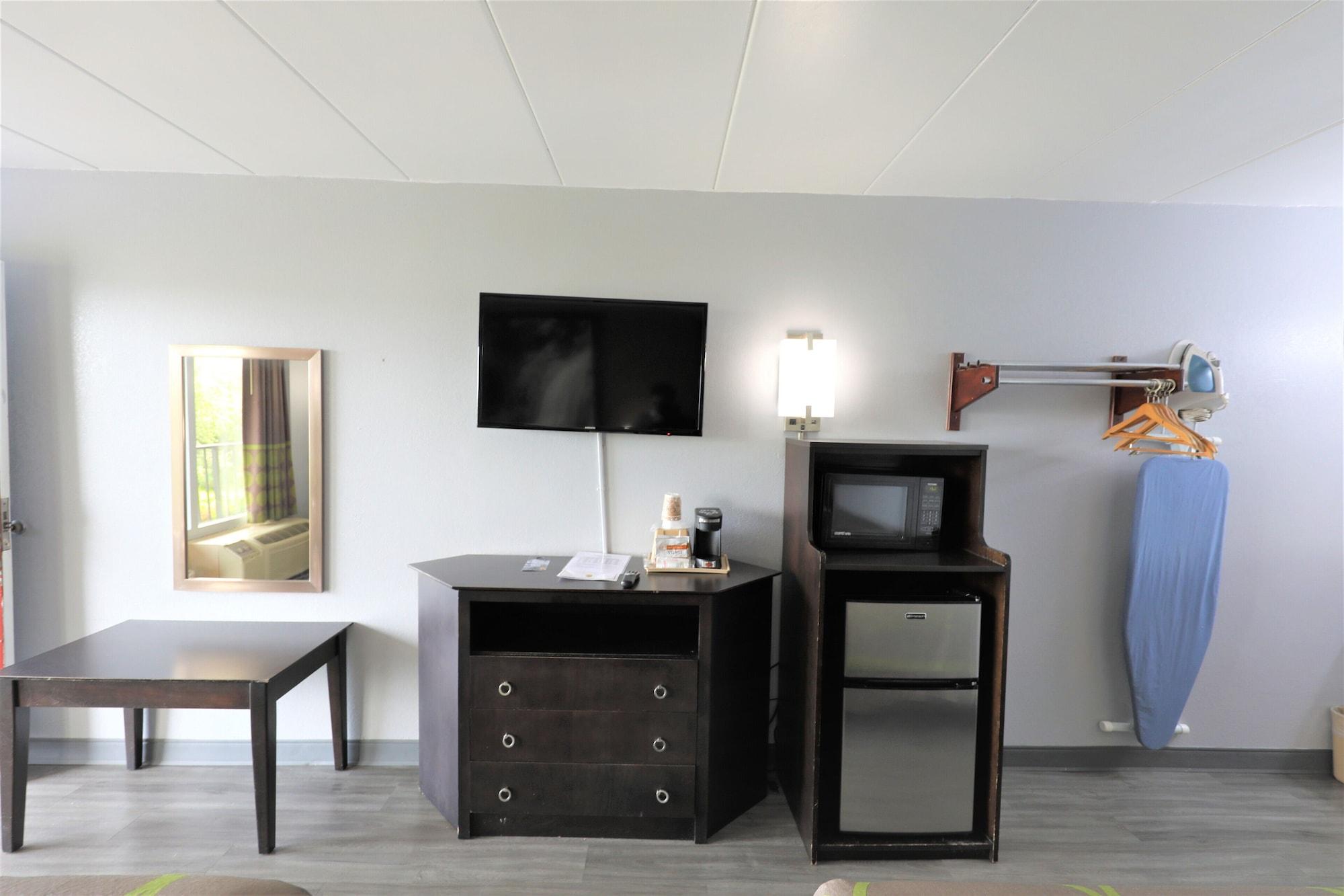 Super 8 By Wyndham Manassas Hotel Ngoại thất bức ảnh