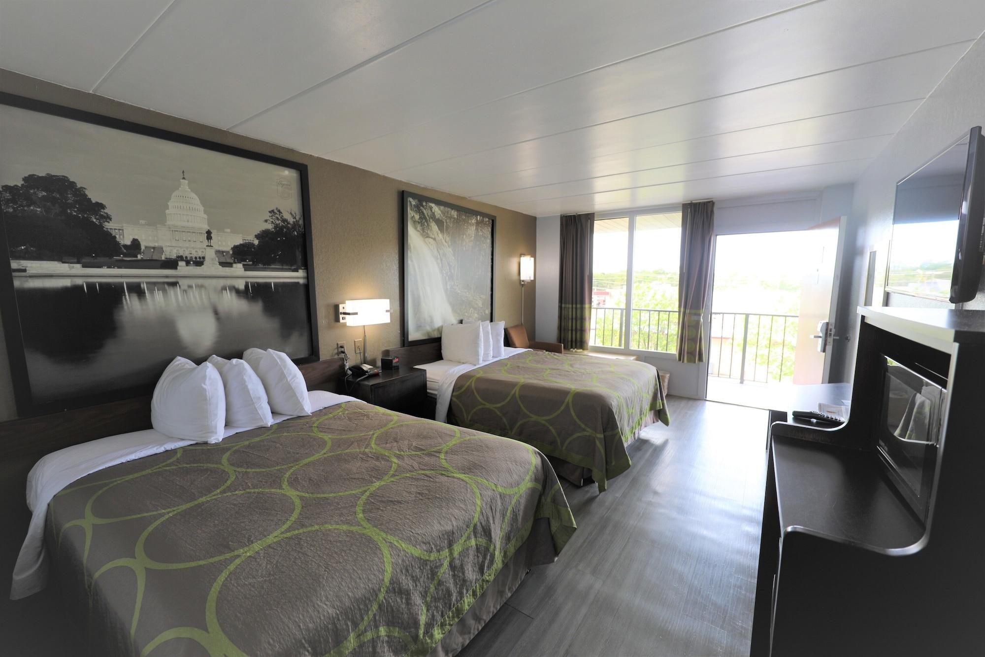 Super 8 By Wyndham Manassas Hotel Ngoại thất bức ảnh